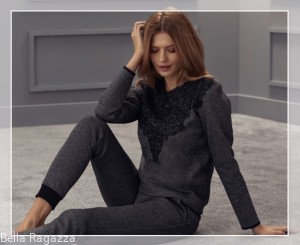 Bluza dresowa z koronką Aprilina