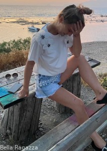 Spodenki z perłami Kami