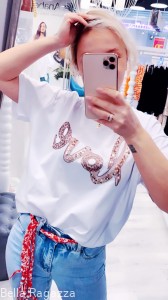 T-shirt z cekinami LOVE