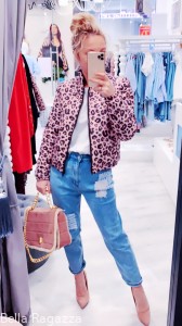 Jeansy  z naszywkami TONNY