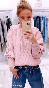 Sweter Hole