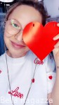 Sweter z miłosnymi haftami LOVE